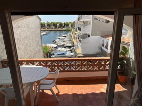 Lindo apartamento con vistas al puerto Mistral